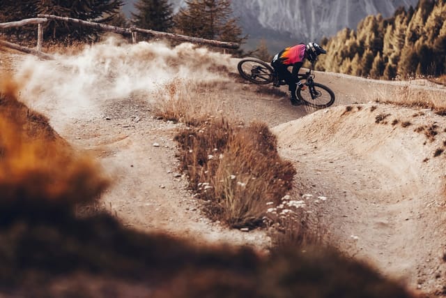 MTB action at Mottolino Bikepark, Livigno — Dirty Bikes Photo