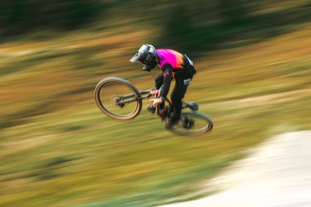 Mountain biking at Mottolino Bikepark, Livigno — Dirty Bikes Photo