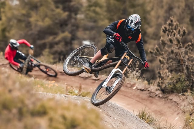Mountain bike rider at Mottolino Bikepark, Livigno — Dirty Bikes Photo
